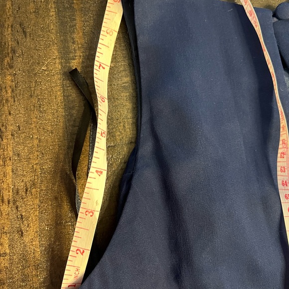 Evening Dress in gorgeous silk! Women’s sz 6 navy blue. Like new! Includes scarf - Picture 15 of 16